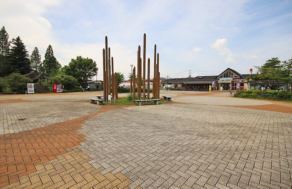 埼玉県吉見町,道の駅いちごの里よしみ,円形広場